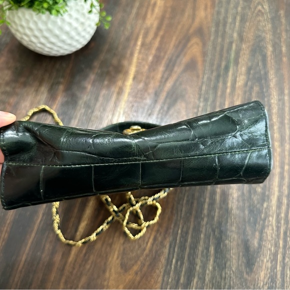 Vintage dark hunter green and gold crossbody handbag - Picture 4 of 16